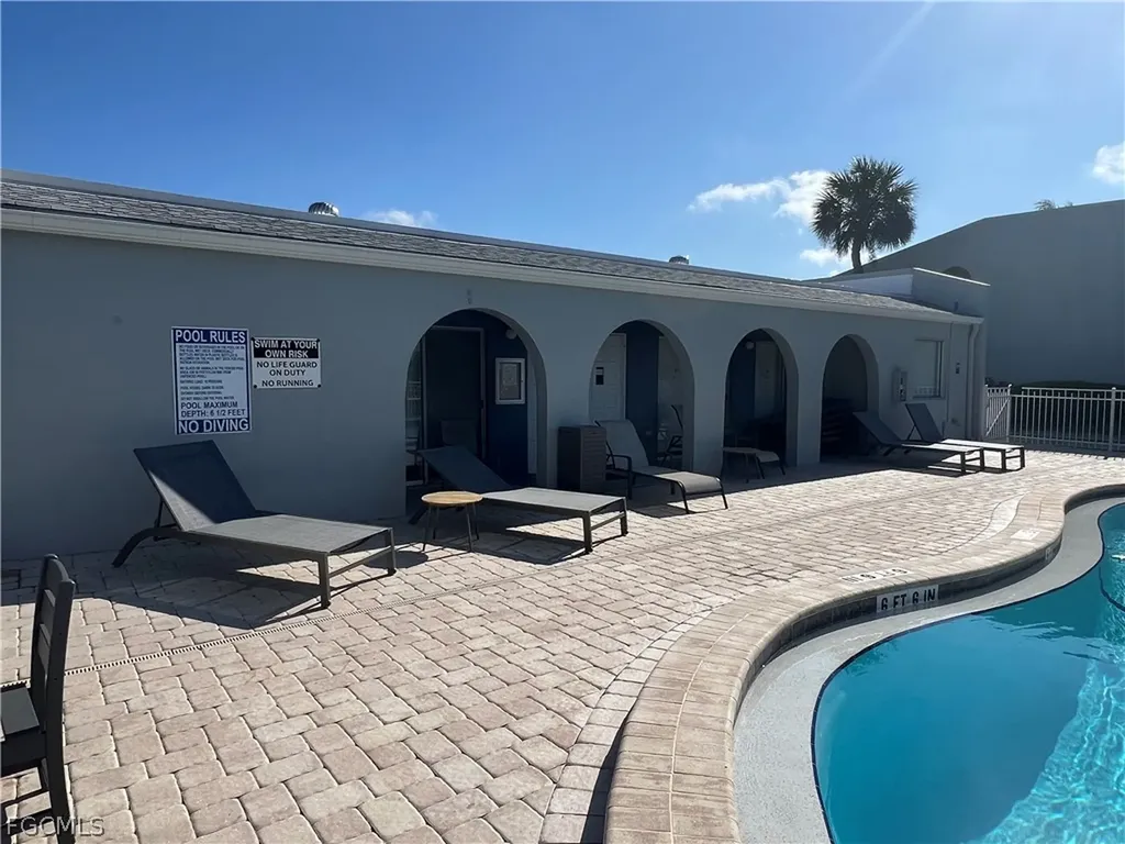 1908 SE 43rd Street Cape Coral FL 33904
