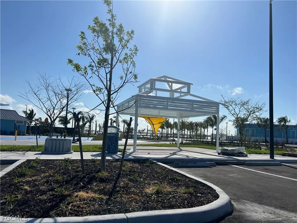 1908 SE 43rd Street Cape Coral FL 33904