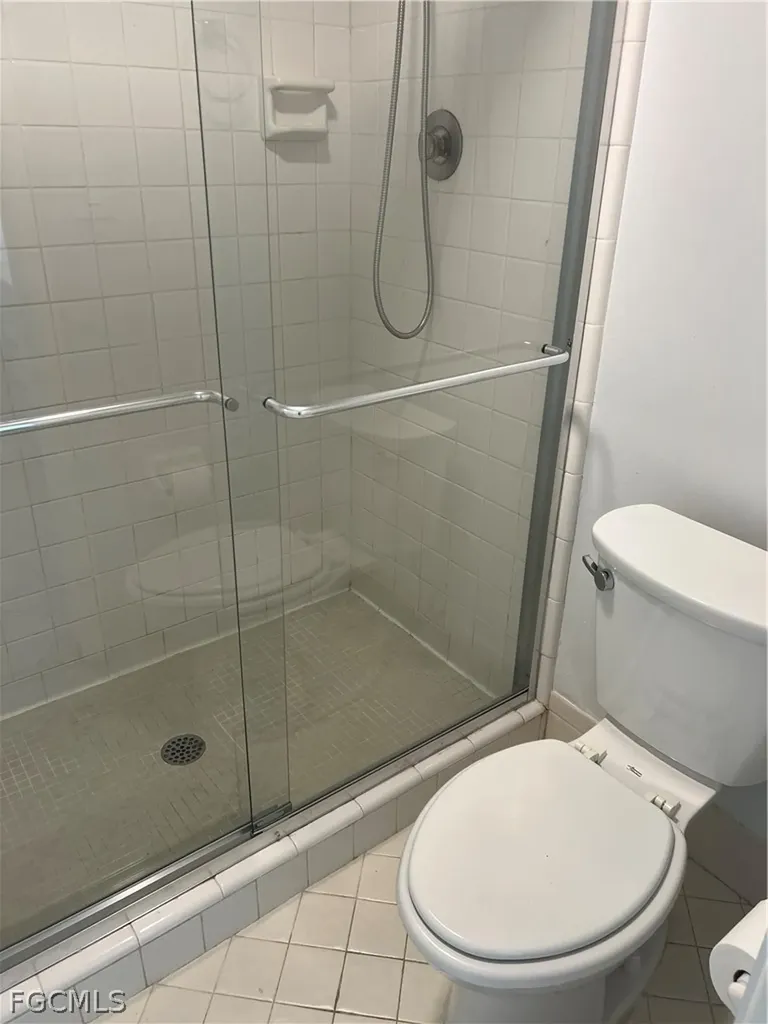 1908 SE 43rd Street Cape Coral FL 33904