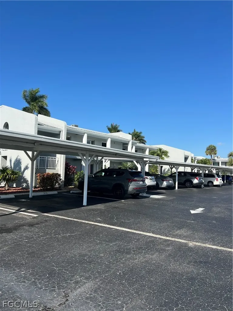 1908 SE 43rd Street Cape Coral FL 33904