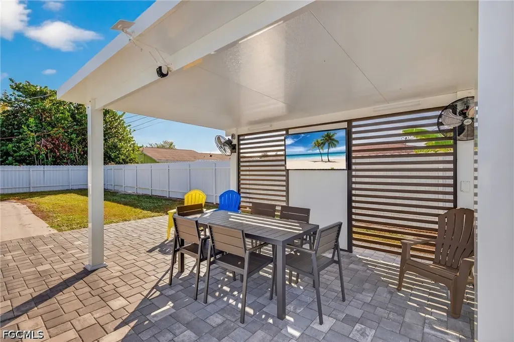 624 SE 46 Street Cape Coral FL 33904