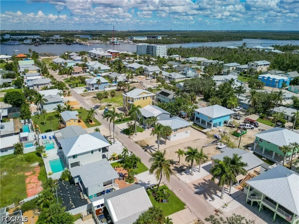 170 Pearl Street Fort Myers Beach FL 33931