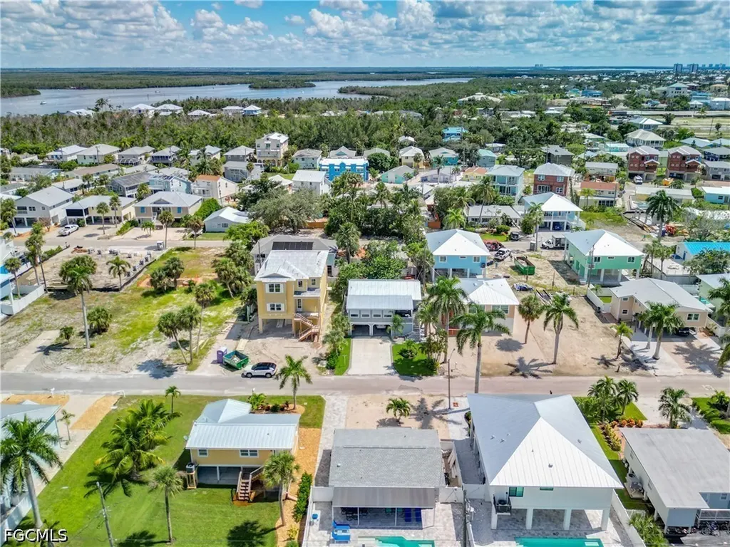 170 Pearl Street Fort Myers Beach FL 33931