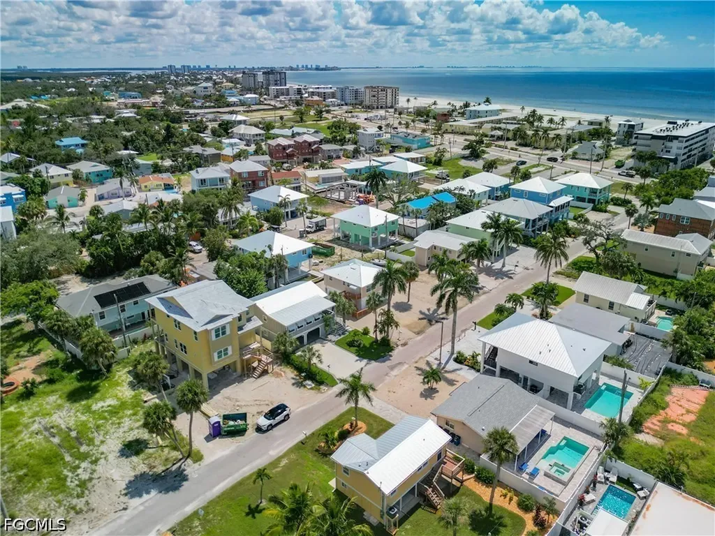 170 Pearl Street Fort Myers Beach FL 33931