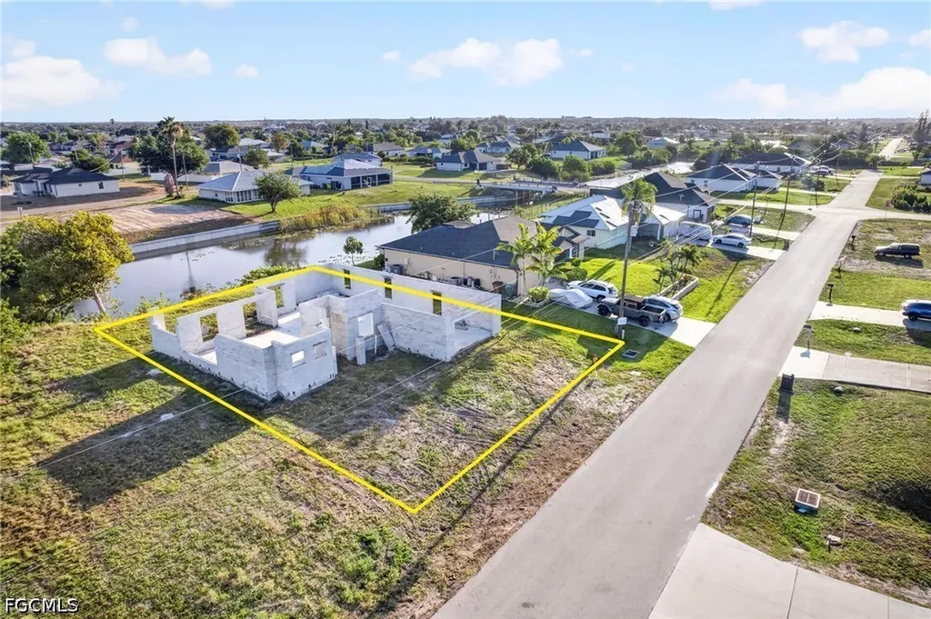 1213 NE 11th Terrace Cape Coral FL 33909