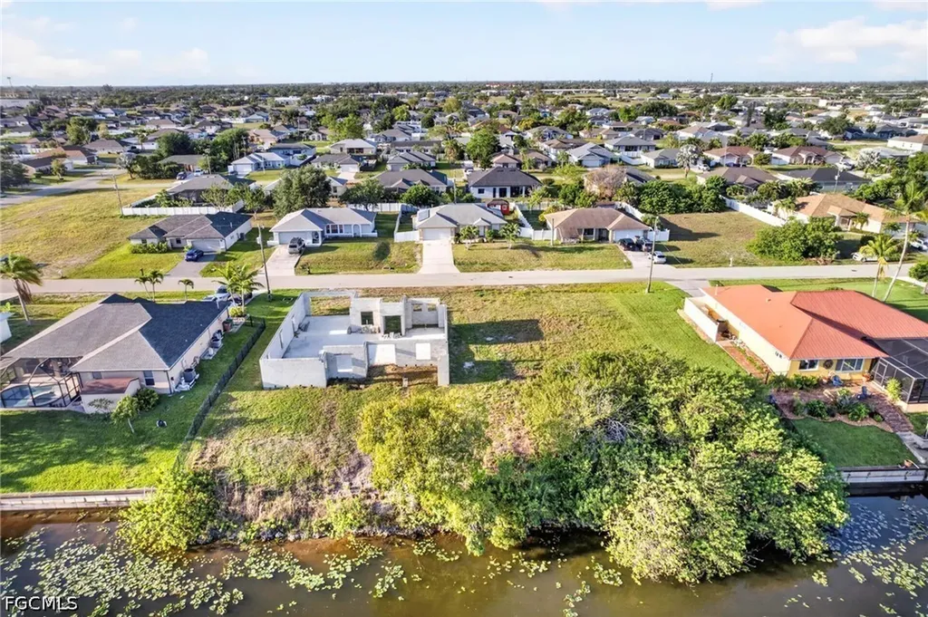 1213 NE 11th Terrace Cape Coral FL 33909