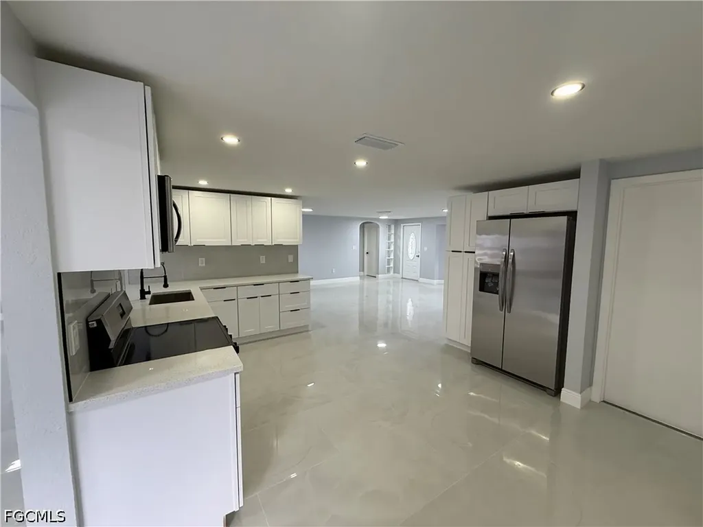 2201 Parkview Drive Fort Myers FL 33905