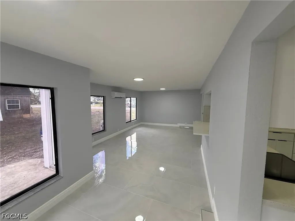 2201 Parkview Drive Fort Myers FL 33905