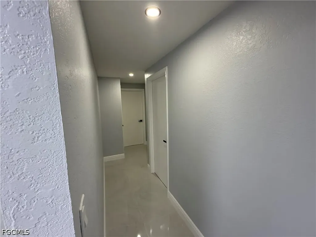 2201 Parkview Drive Fort Myers FL 33905