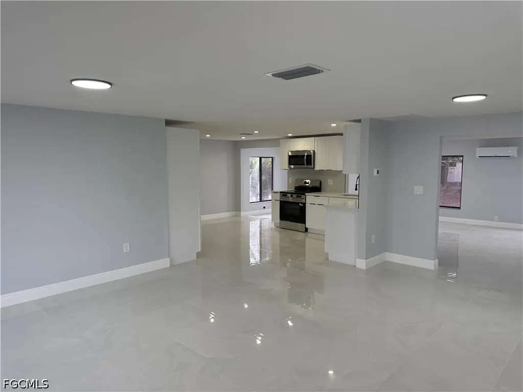 2201 Parkview Drive Fort Myers FL 33905