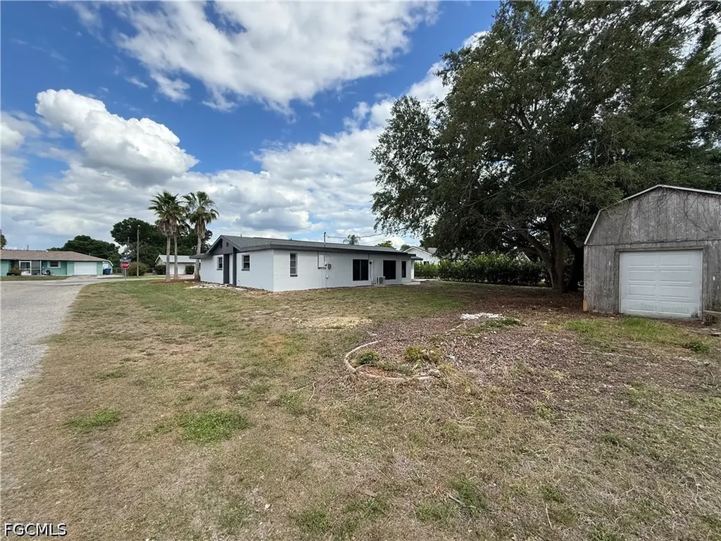 2201 Parkview Drive Fort Myers FL 33905