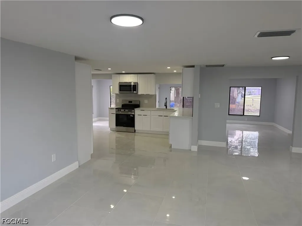 2201 Parkview Drive Fort Myers FL 33905