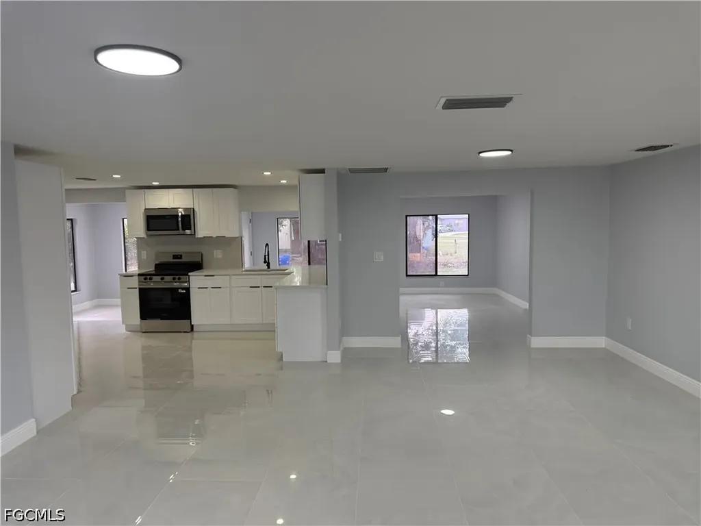 2201 Parkview Drive Fort Myers FL 33905