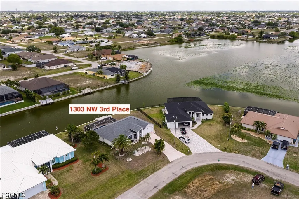 1303 NW 3rd Place Cape Coral FL 33993