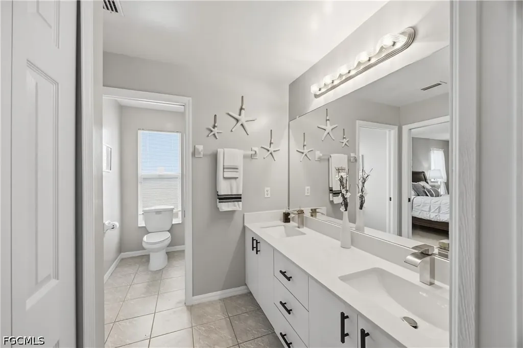 1303 NW 3rd Place Cape Coral FL 33993