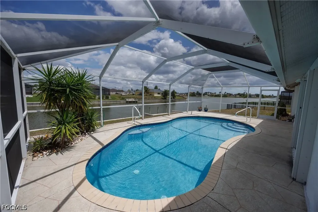 1303 NW 3rd Place Cape Coral FL 33993