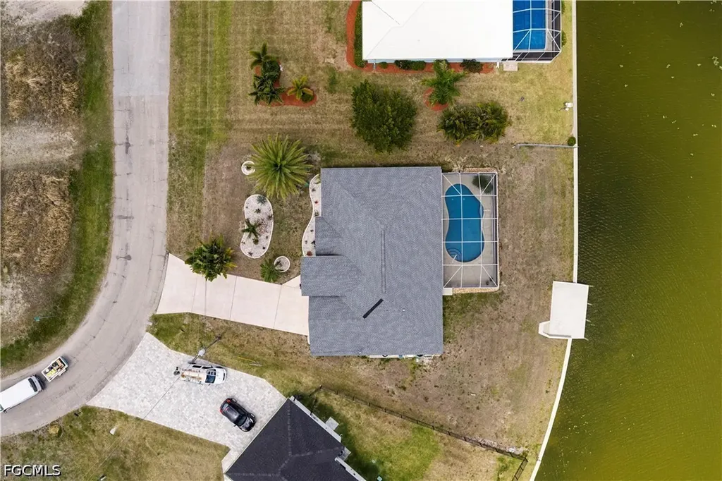 1303 NW 3rd Place Cape Coral FL 33993