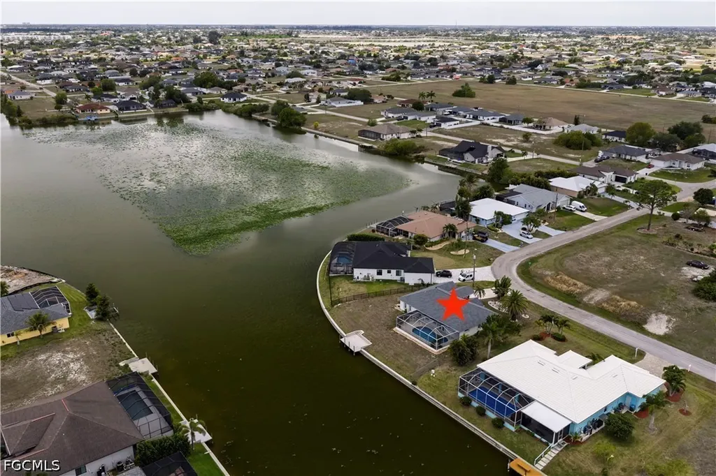 1303 NW 3rd Place Cape Coral FL 33993