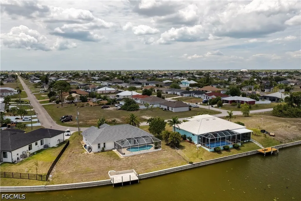 1303 NW 3rd Place Cape Coral FL 33993