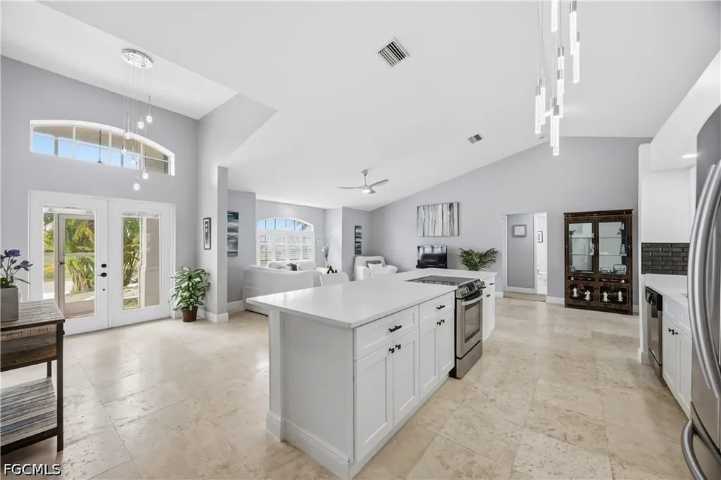 1303 NW 3rd Place Cape Coral FL 33993