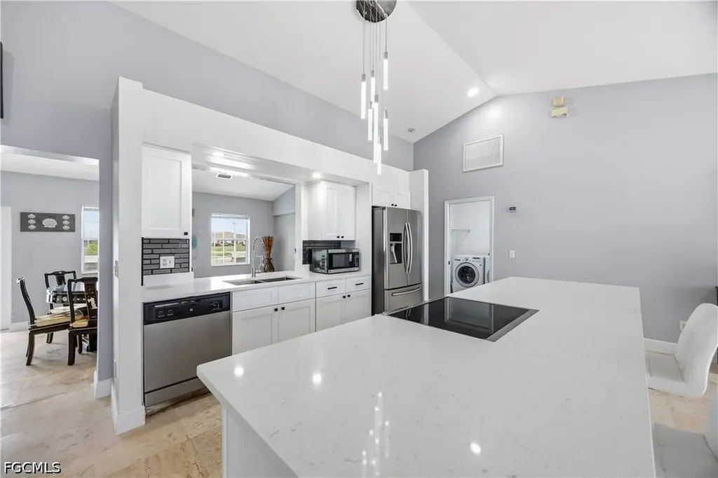 1303 NW 3rd Place Cape Coral FL 33993