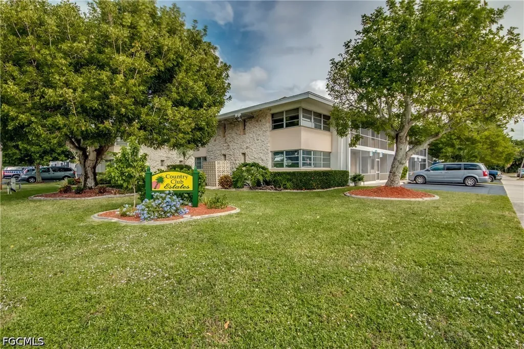4202 SE 4th Place Cape Coral FL 33904