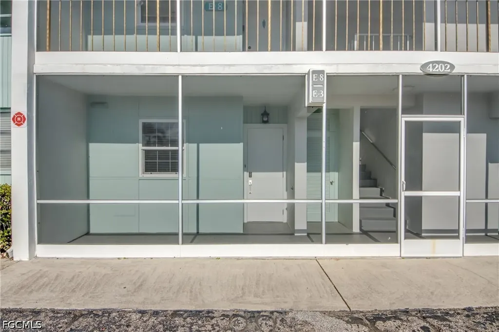 4202 SE 4th Place Cape Coral FL 33904