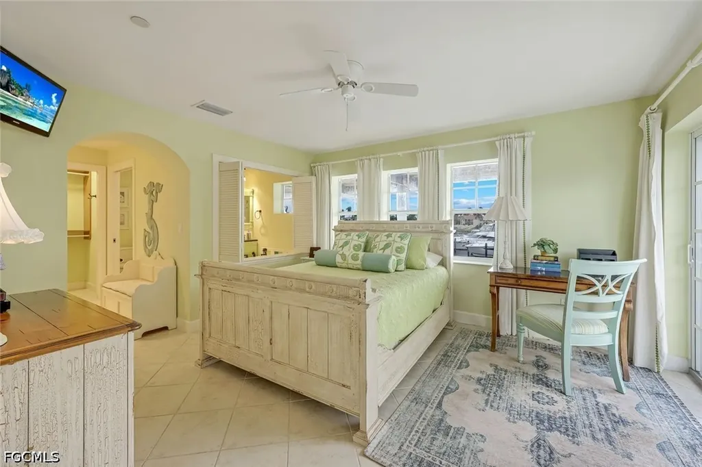 5898 Shell Cove Drive Cape Coral FL 33914