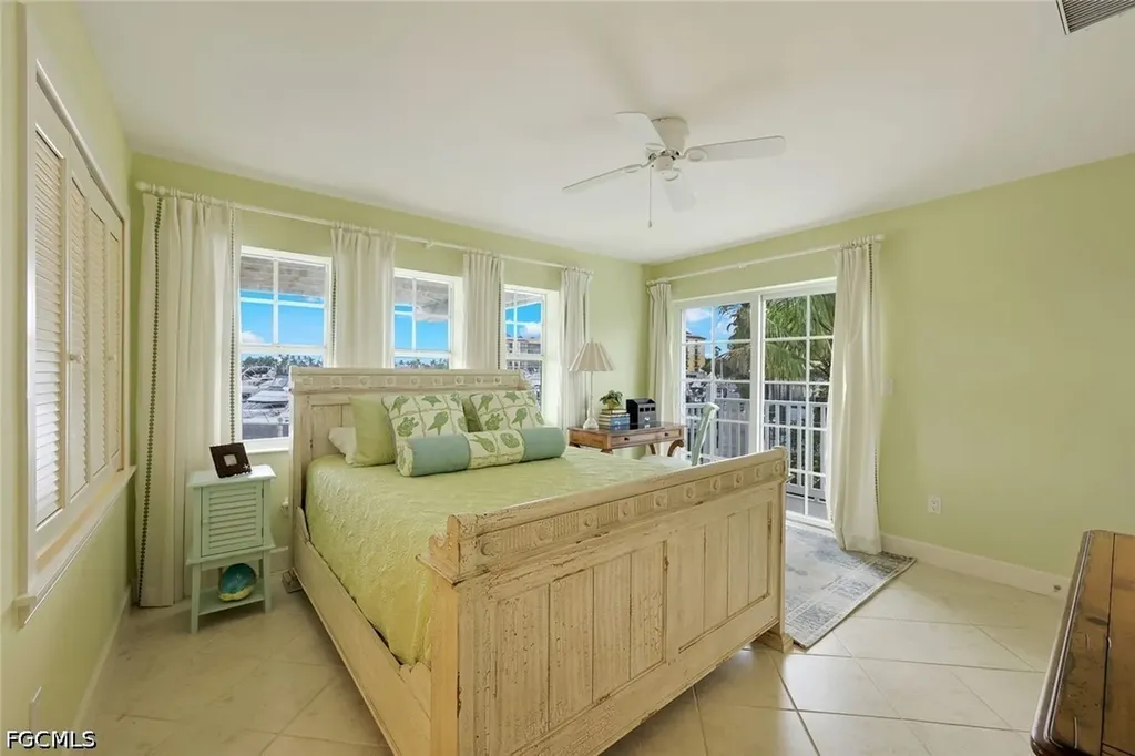5898 Shell Cove Drive Cape Coral FL 33914