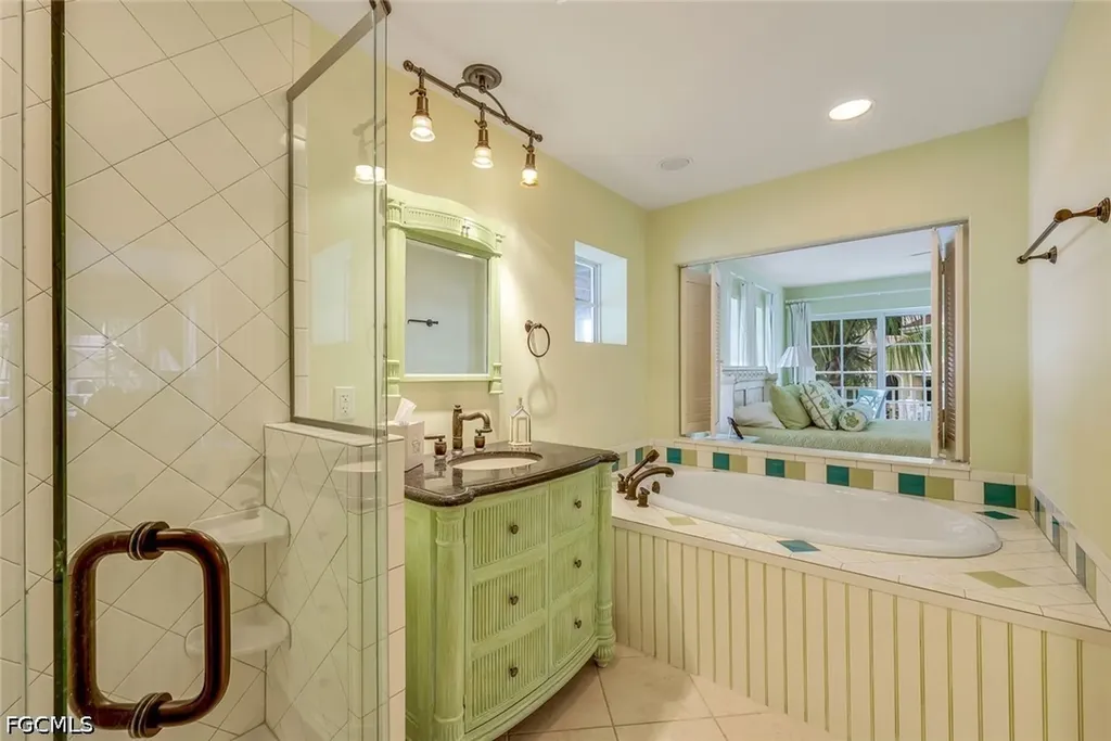 5898 Shell Cove Drive Cape Coral FL 33914