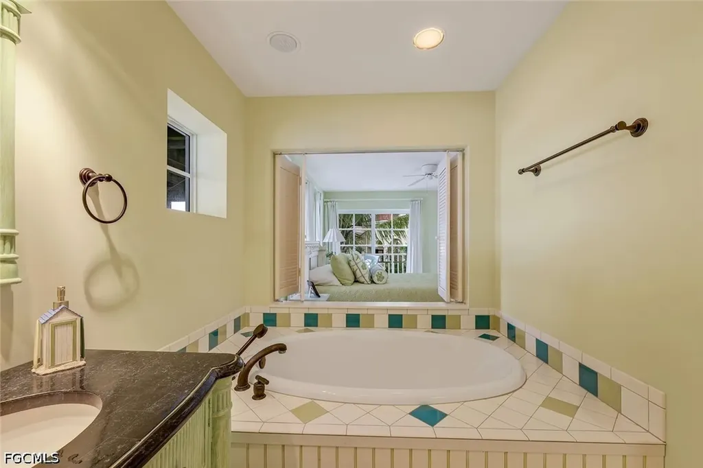 5898 Shell Cove Drive Cape Coral FL 33914