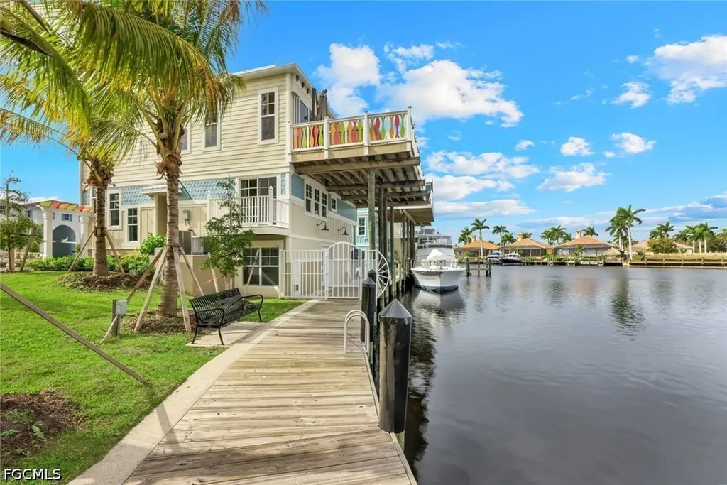 5898 Shell Cove Drive Cape Coral FL 33914
