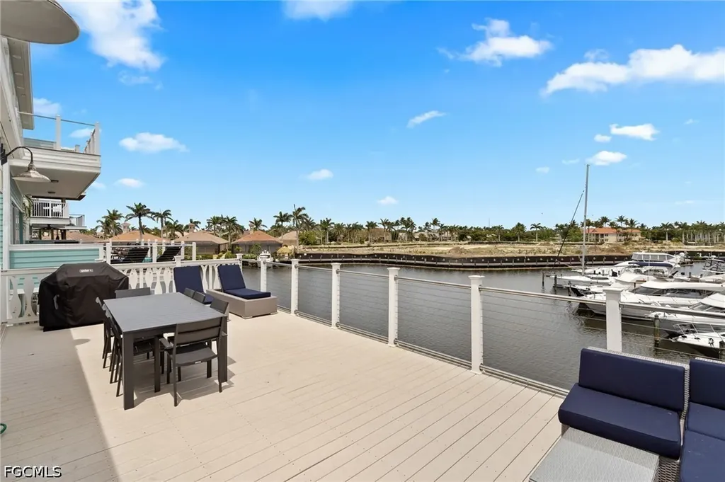 5898 Shell Cove Drive Cape Coral FL 33914