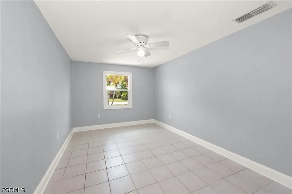 4639 Robin Avenue Naples FL 34104