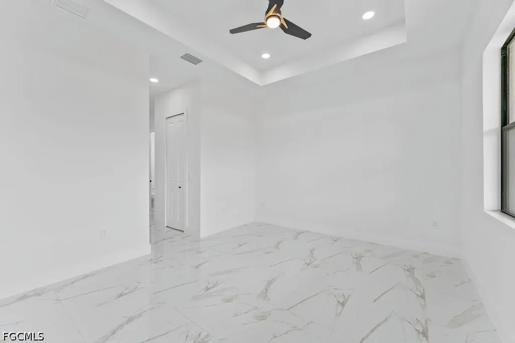 548 Long Island Street E Lehigh Acres FL 33974