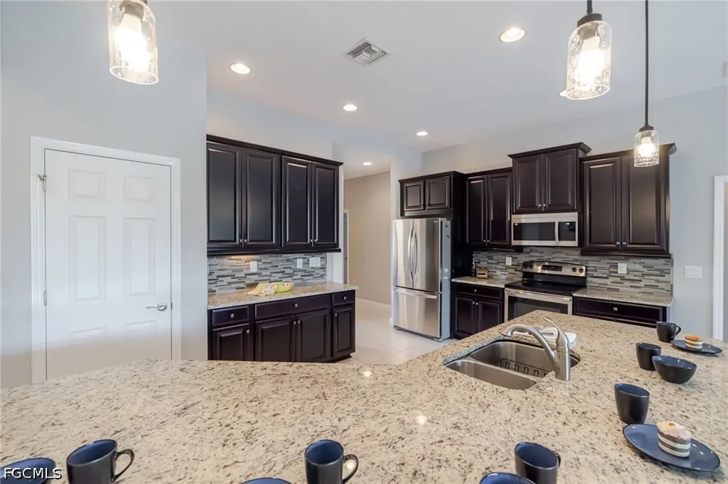 3021 Scarlet Oak Place North Fort Myers FL 33903