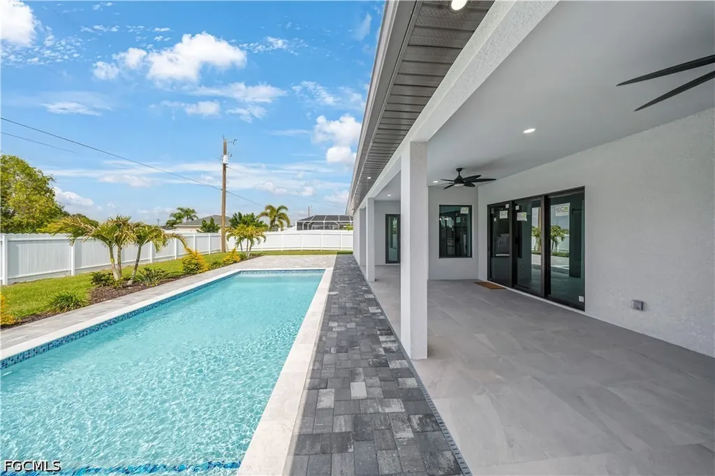 419 NW 4th Terrace Cape Coral FL 33993