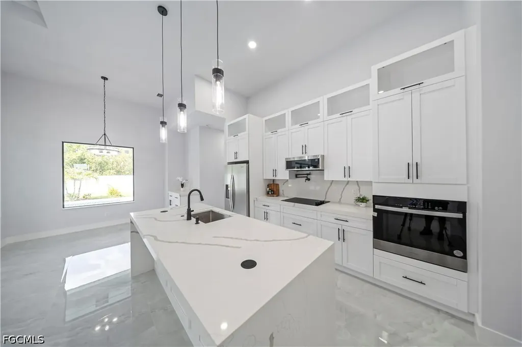 419 NW 4th Terrace Cape Coral FL 33993