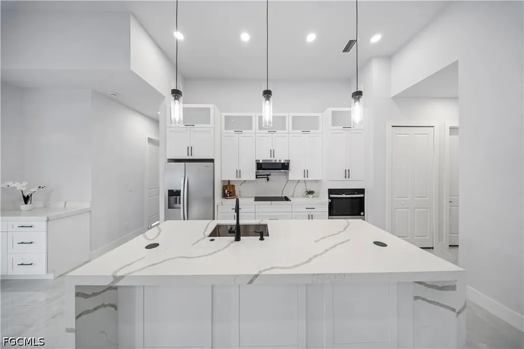 419 NW 4th Terrace Cape Coral FL 33993