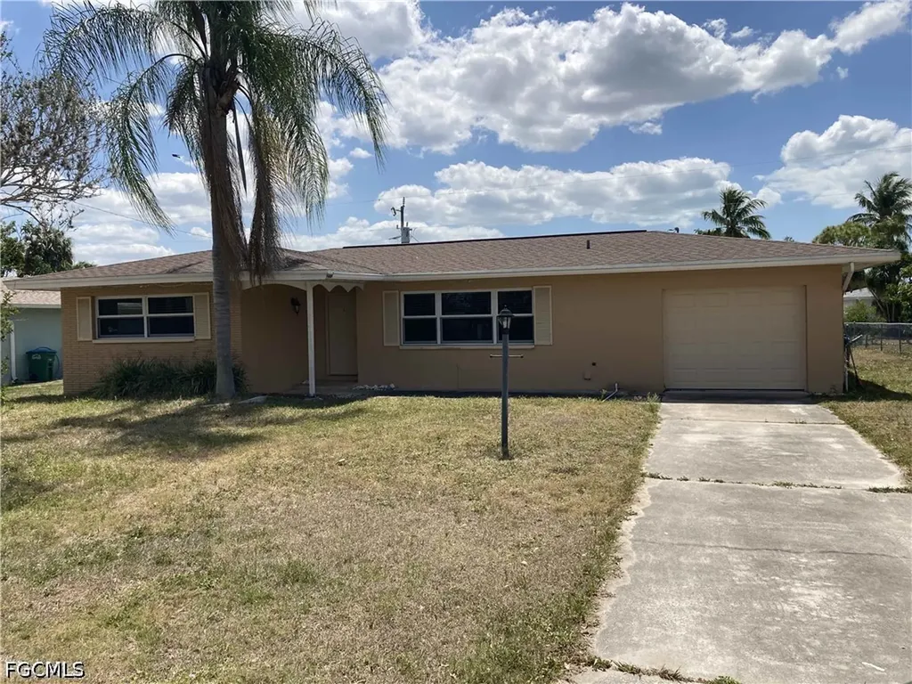 724 Sesame Court Cape Coral FL 33904