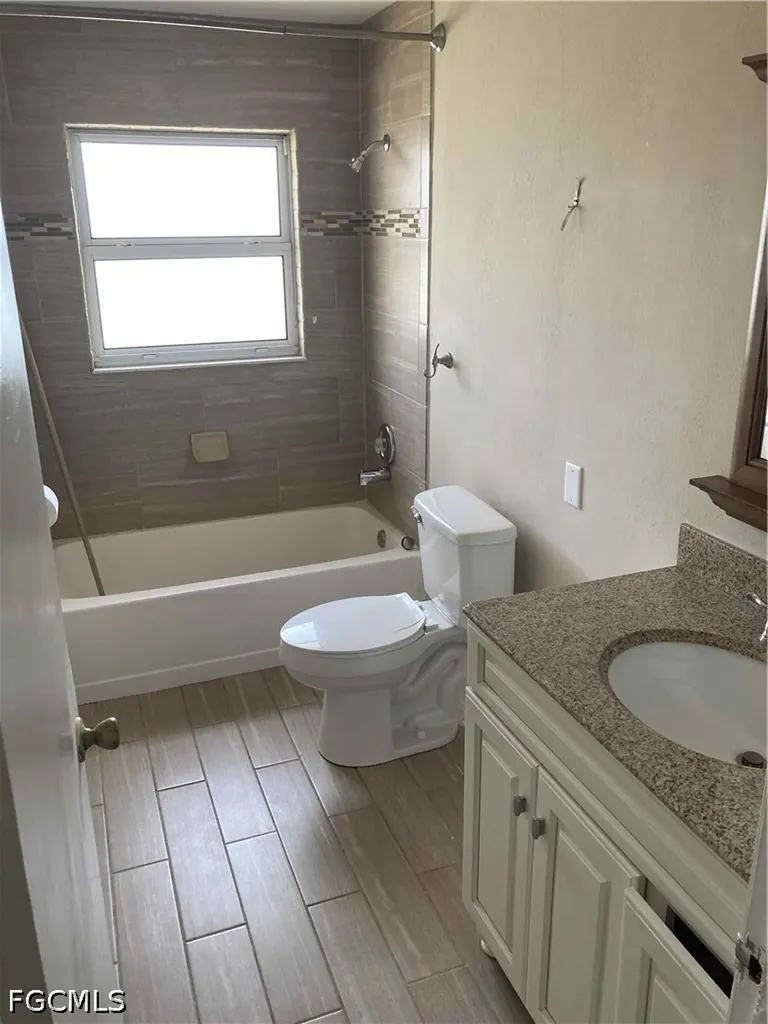 724 Sesame Court Cape Coral FL 33904