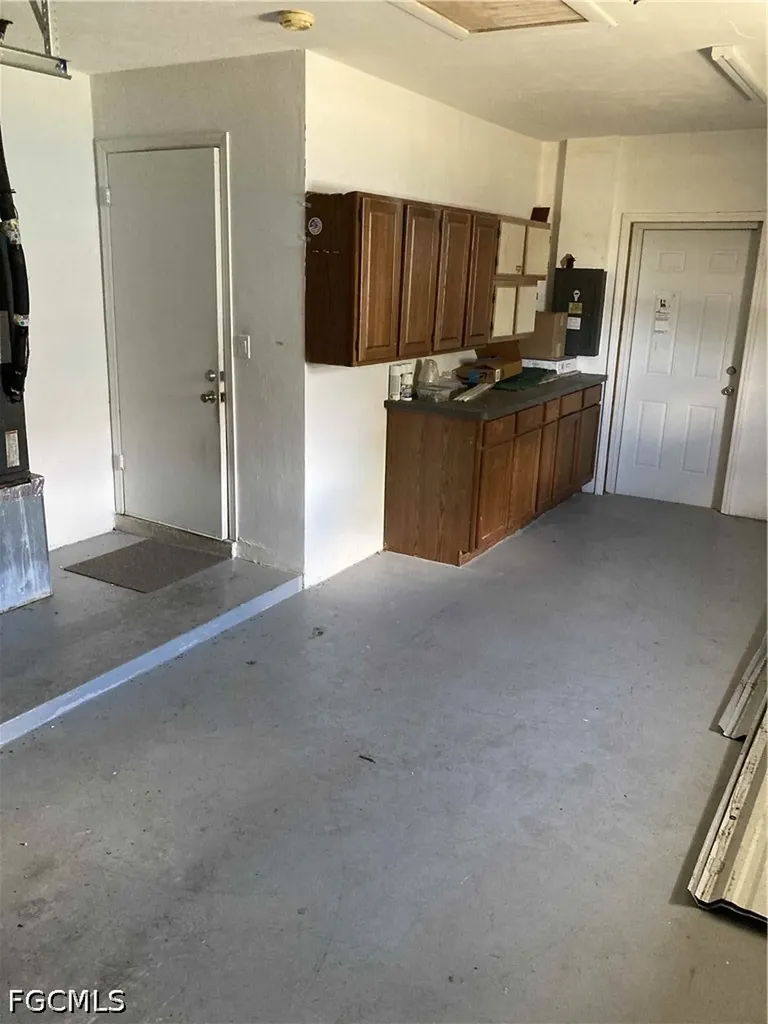 724 Sesame Court Cape Coral FL 33904
