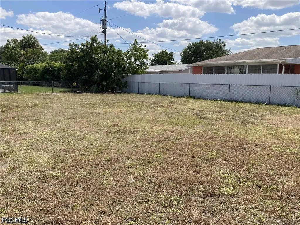 724 Sesame Court Cape Coral FL 33904