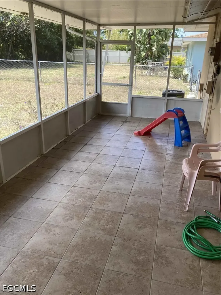 724 Sesame Court Cape Coral FL 33904