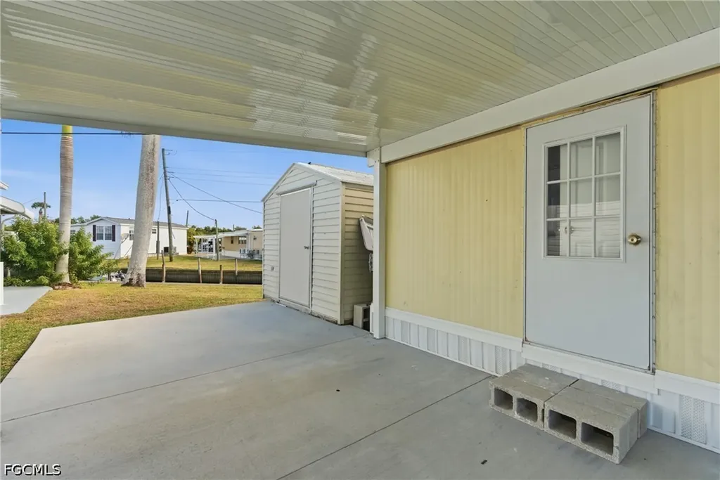 5558 Palm Beach Boulevard Fort Myers FL 33905