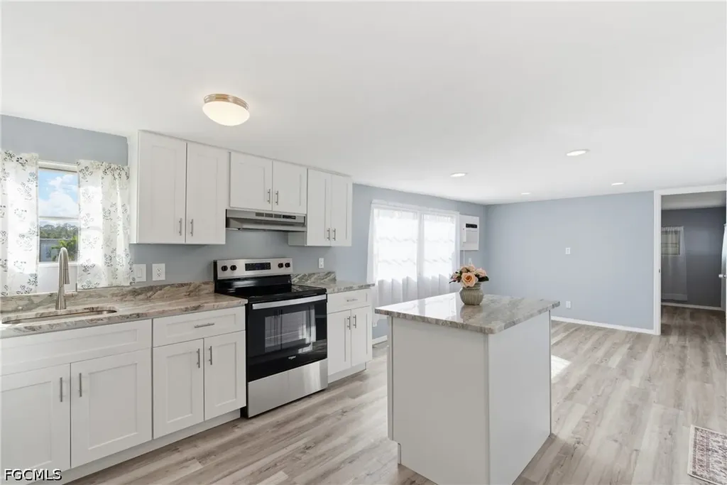 5558 Palm Beach Boulevard Fort Myers FL 33905