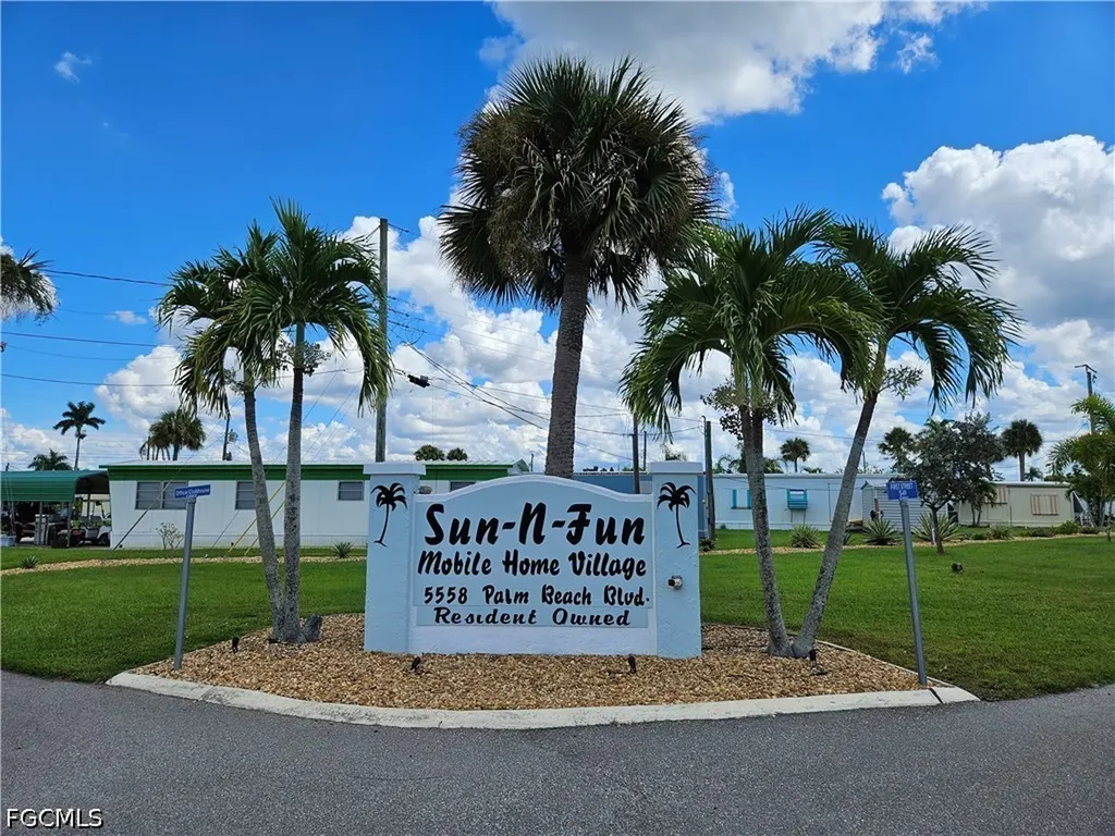 5558 Palm Beach Boulevard Fort Myers FL 33905