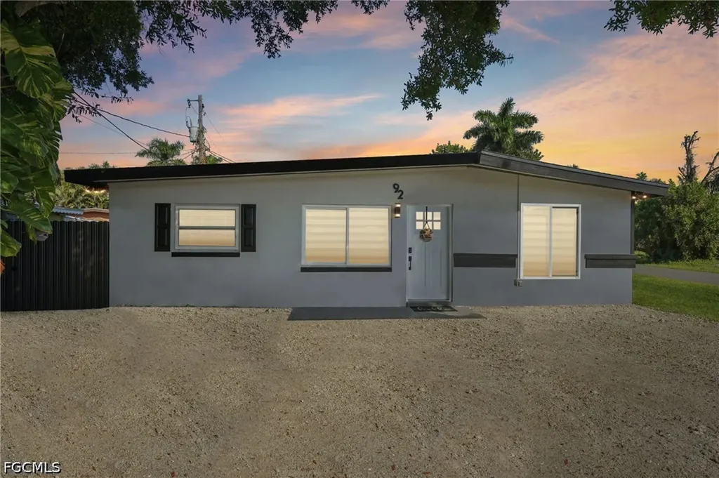 92 Oak Street North Fort Myers FL 33903