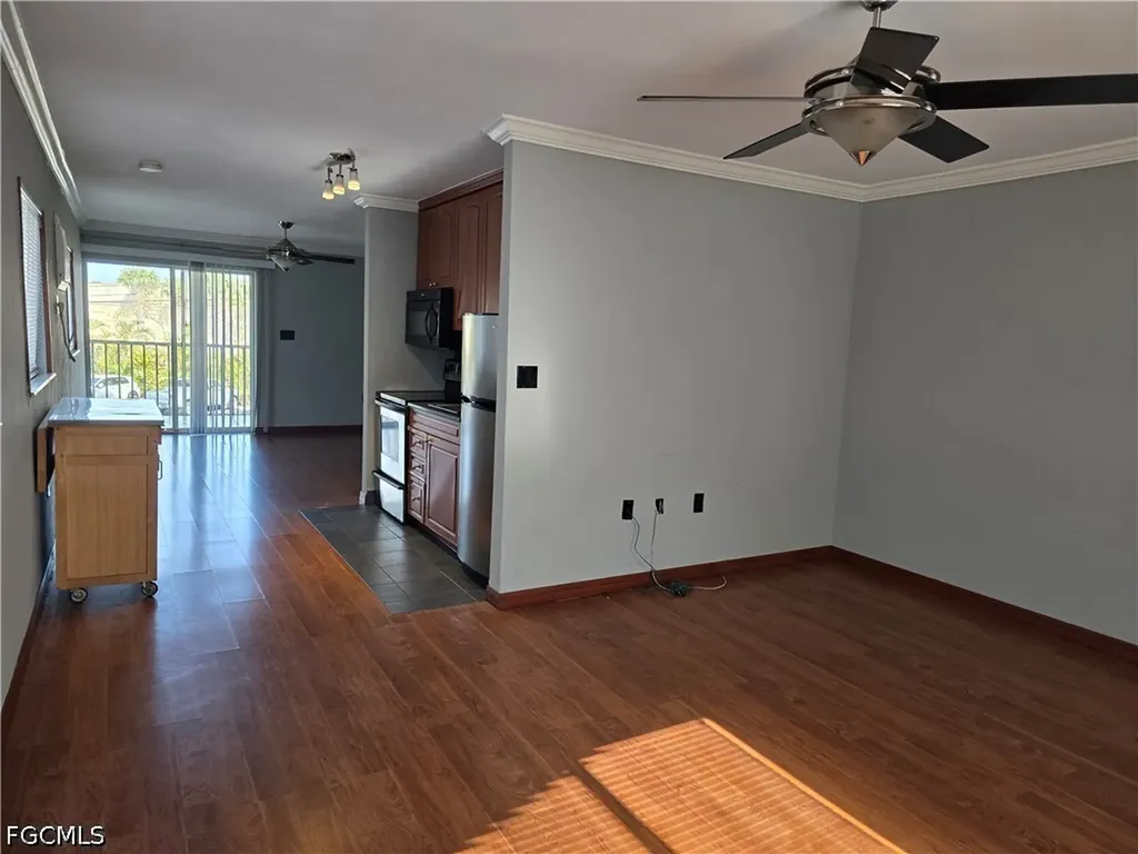8162 Country Road Fort Myers FL 33919