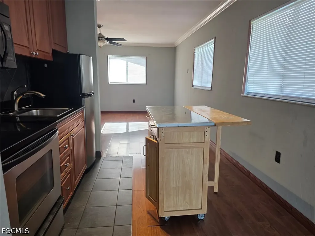 8162 Country Road Fort Myers FL 33919